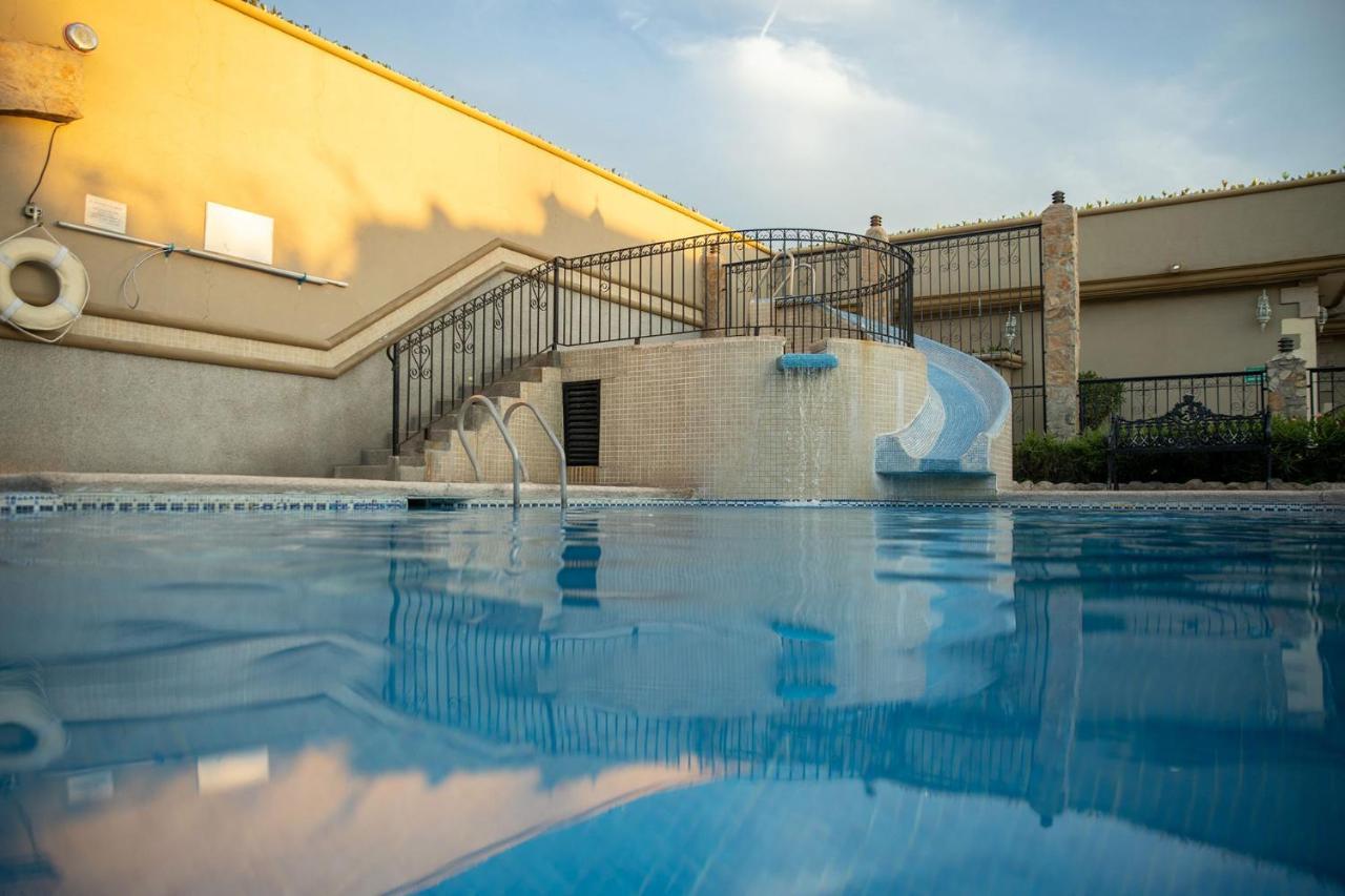 Hotel San Martin แอร์มอซิโญ ภายนอก รูปภาพ